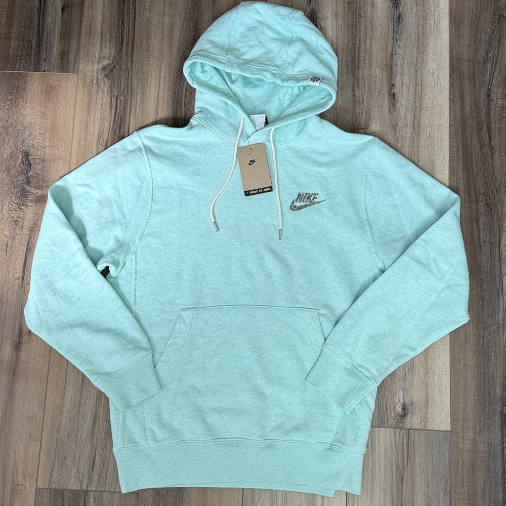NEW with tags Nike men’s size small blue sweatshirt organic